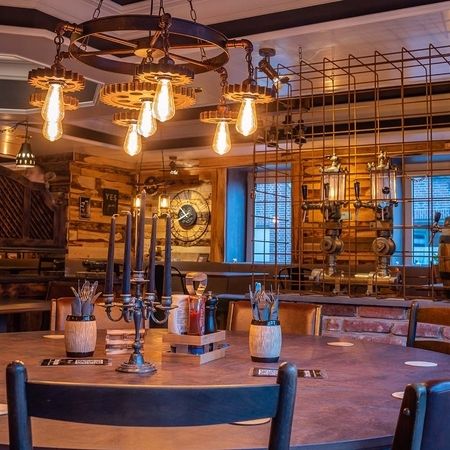 Gedeckter Tisch im Restaurant CK